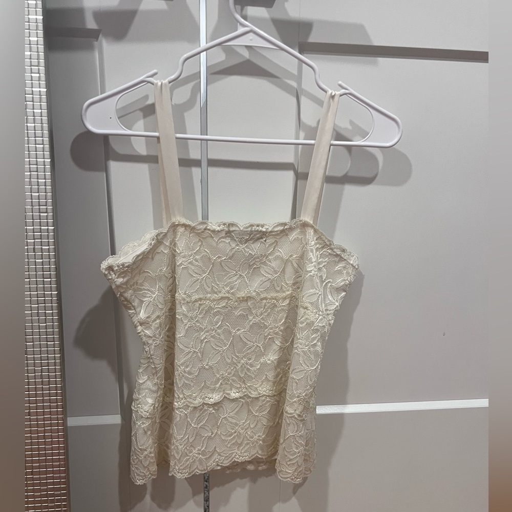 Off white tank top lace
